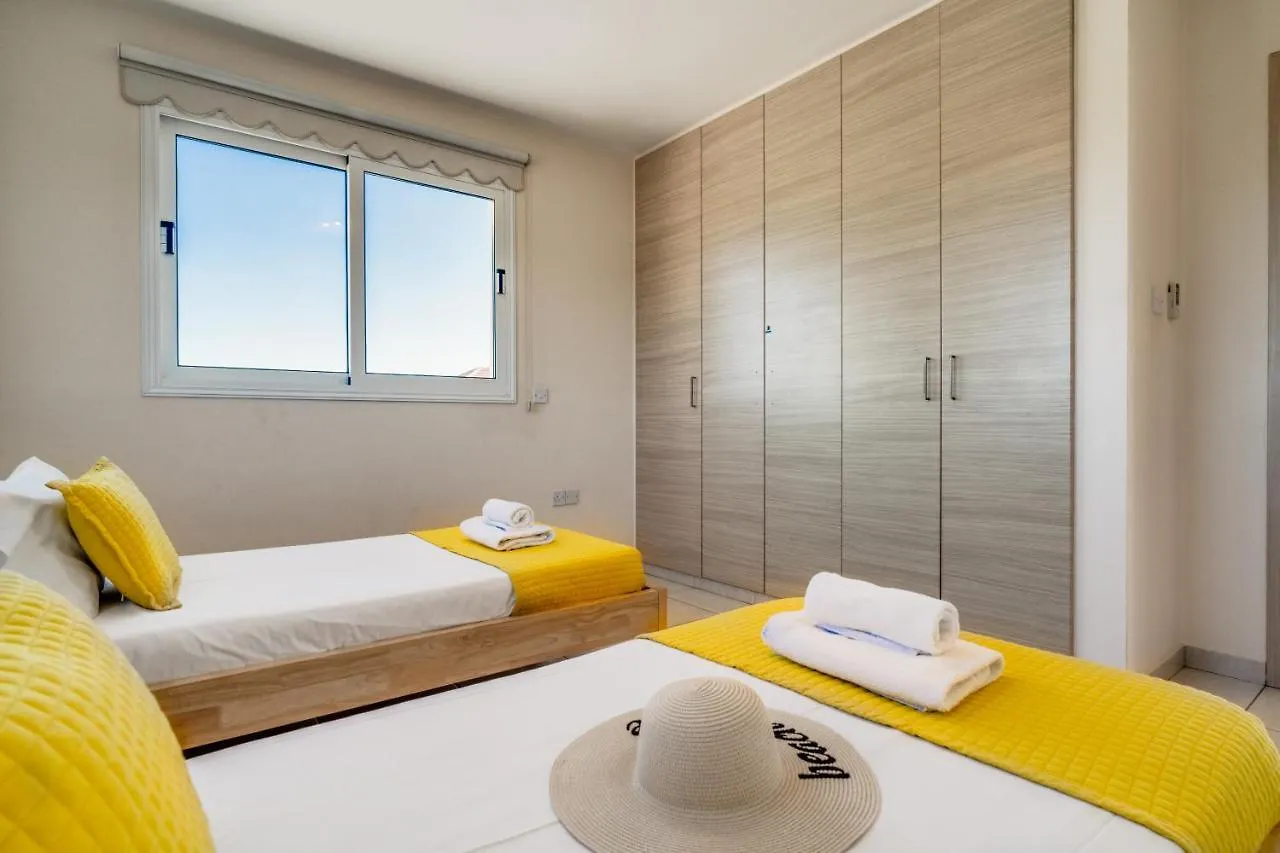 Apartment Millie Ayía Nápa